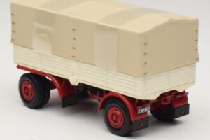 Remorque de Camion Bâche Blanc Rouge Minichamps 1:43 439159096 Métal — image 5 sur 6