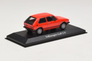 Volkswagen Golf GTI Mk1 Rouge Maxichamps 1:43 940055170 Métal — image 2 sur 4