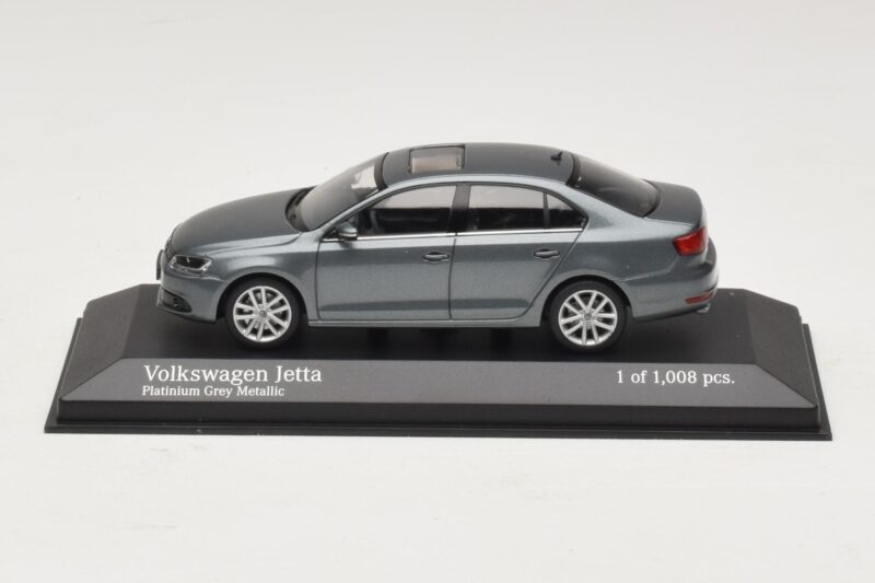 Volkswagen Jetta Mk6 Grey Metallic Minichamps 1:43 Volkswagen Jetta Mk6 Grey Metallic Minichamps 1:43 400059000 Métal