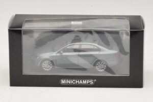 Volkswagen Jetta Mk6 Grey Metallic Minichamps 1:43 400059000 Métal — image 4 sur 4