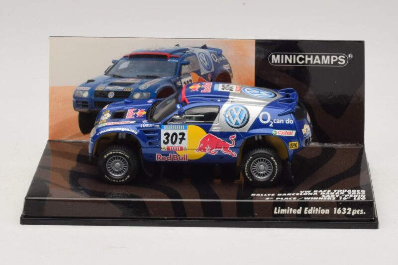 Volkswagen Race Touareg Red Bull #307 B. Saby / M. Perin Dakar Rally 2005 Minichamps 1:43 436055307 Métal