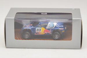 Volkswagen Race Touareg Red Bull #313 Édition Concessionnaire 2005 Minichamps 1:43 7LO099400PD313 Métal — image 4 sur 5