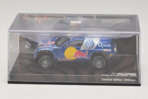 Volkswagen Race Touareg Red Bull Presentation Essen Motor Show 2004 Minichamps 1:43 436045300 Métal — image 4 sur 5