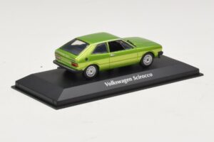 Volkswagen Scirocco Mk1 Vert Métallisé Maxichamps 1:43 940050420 Métal — image 2 sur 4