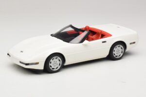 Chevrolet Corvette C4 Cabriolet Arctic White GT Spirit 1:18 Chevrolet Corvette C4 Cabriolet Arctic White GT Spirit 1:18 GT580 Résine