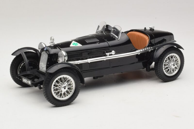 Alfa Romeo 8C Monza Noir Bburago 1:18 3014-P1 Métal
