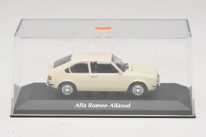 Alfa Romeo Alfasud Blanc Maxichamps 1:43 940120101 Métal — image 4 sur 5