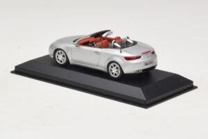 Alfa Romeo Giulia Spider Argent Minichamps 1:43 400120731 Métal — image 3 sur 5