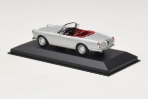 Alfa Romeo Spider 916 3.2 V6 24V Argent Minichamps 1:43 400120330 Métal — image 3 sur 5