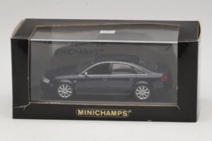 Audi RS6 C5 Bleu Métallisé Minichamps 1:43 400011702 Diecast — image 5 sur 5