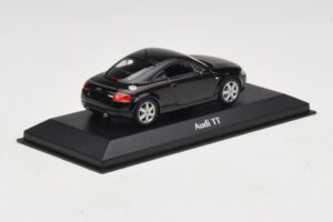 Audi TT 8N Noir Maxichamps 1:43 940017221 Métal — image 2 sur 5