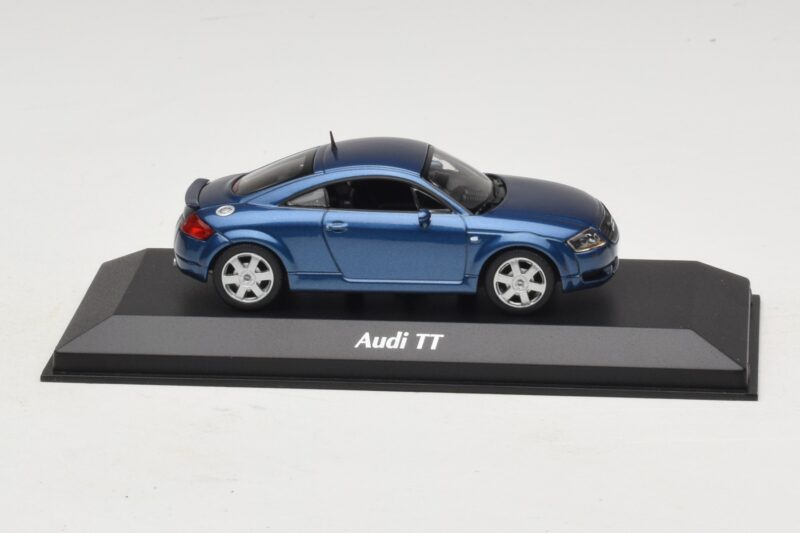 Audi TT 8N Bleu Métallisé Maxichamps 1:43 940017220 Diecast