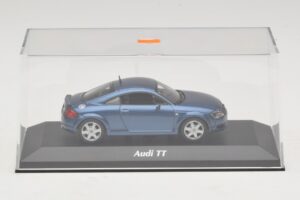 Audi TT 8N Bleu Métallisé Maxichamps 1:43 940017220 Diecast — image 4 sur 5