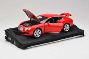 Bentley Continental GT Orange Minichamps 1:18 100139922-P1 Métal — image 2 sur 8