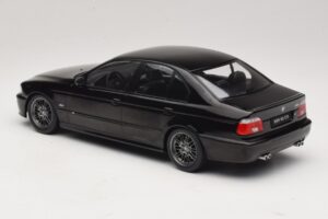 BMW M5 E39 Noir KK-Scale 1:18 KKDC181623 Métal — image 5 sur 6