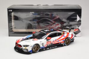 BMW M8 GTE #25 BMW Team RLL B. Auberlen / A. Sims 6 Hours of Watkins Glen 2018 Minichamps 1:18 155182995 Diecast — image 6 sur 6