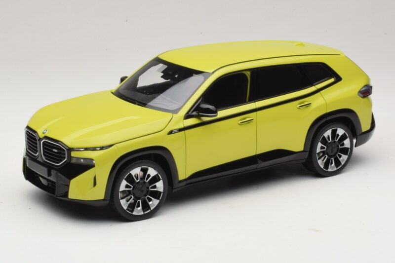BMW XM G09 Jaune Minichamps 1:18 110023302 Diecast