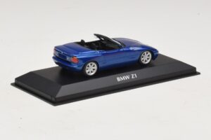 BMW Z1 E30 Bleu Métallisé Maxichamps 1:43 940020101 Diecast — image 2 sur 5