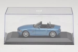 BMW Z4 E85 Bleu Clair Métallisé Boîte De Remplacement Minichamps 1:43 80420144054-R1 Diecast — image 4 sur 5