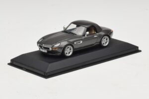 BMW Z8 E52 Hardtop Gris Minichamps 1:43 BMW022 Diecast — image 2 sur 5