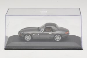 BMW Z8 E52 Hardtop Gris Minichamps 1:43 BMW022 Diecast — image 4 sur 5