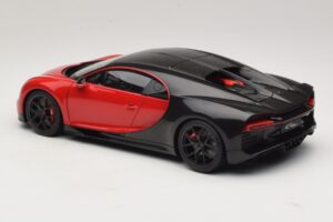 Bugatti Chiron Sport Italian Red & Carbon AUTOart 1:18 70996 Composite — image 7 sur 8