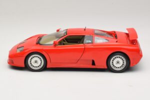 Bugatti EB110 Rouge Bburago 1:18 3055-P1 Métal — image 4 sur 8
