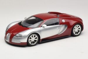 Bugatti Veyron Centenaire Edition Chrome Red Minichamps 1:18 100110851 Métal