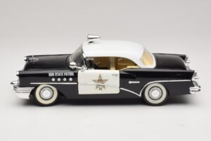 Buick Century Sun State Patrol Mira 1:18 6118 Métal — image 4 sur 8