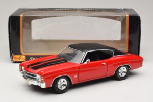 Chevrolet Chevelle SS454 Rouge Maisto 1:18 31890-P1 Métal — image 8 sur 8