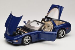 Chevrolet Corvette C5 Commemorative Edition Bleu AUTOart 1:18 71157 Métal — image 2 sur 9