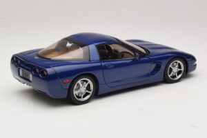 Chevrolet Corvette C5 Commemorative Edition Bleu AUTOart 1:18 71157 Métal — image 4 sur 9