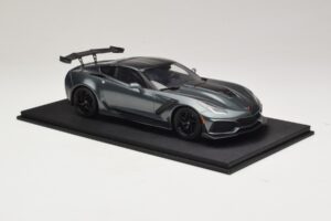 Chevrolet Corvette C7 ZR-1 Shadow Grey Metallic TopSpeed 1:18 TS0148 Résine — image 4 sur 6