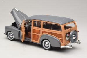 Chevrolet Fleetmaster Woody Gris Maisto 1:18 31854 Métal — image 5 sur 8