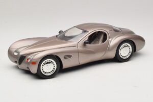 Chrysler Atlantic Beige Guiloy 1:18 68570 Métal