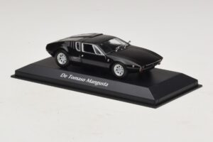 De Tomaso Mangusta Noir Maxichamps 1:43 940127121 Diecast — image 3 sur 5