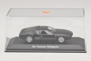 De Tomaso Mangusta Noir Maxichamps 1:43 940127121 Diecast — image 4 sur 5