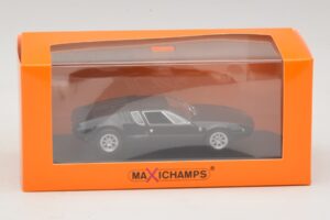 De Tomaso Mangusta Noir Maxichamps 1:43 940127121 Diecast — image 5 sur 5