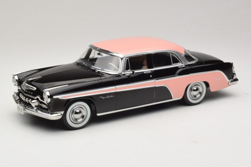 DeSoto Fireflite Sedan Noir & Rose KK-Scale 1:18 KKDC181542 Métal
