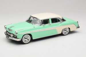DeSoto Fireflite Sedan Vert Clair & Crème KK-Scale 1:18 KKDC181543 Métal