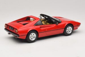 Ferrari 308 GTS Rouge MCG 1:18 MCG18171 Métal — image 2 sur 6