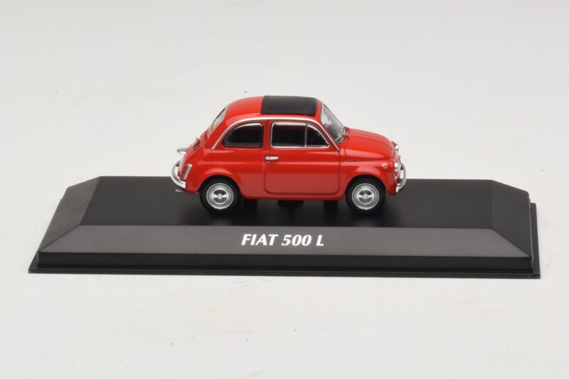 Fiat 500 L Rouge Maxichamps 1:43 940121600 Diecast
