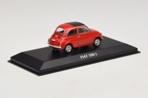 Fiat 500 L Rouge Maxichamps 1:43 940121600 Diecast — image 2 sur 5