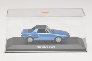 Fiat X1/9 Bleu Maxichamps 1:43 940121661 Métal — image 4 sur 5