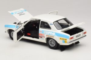 Ford Escort Mk1 RS1600 #4 R. Clark / T. Mason Winners RAC Rally 1972 Minichamps 1:18 100728104 Métal — image 5 sur 8
