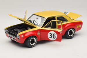 Ford Escort Mk1 TC #36 F. Gardner / D. Glemser Grand Prix der Tourenwagen 1968 Minichamps 1:18 100688136 Métal — image 2 sur 8