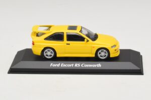 Ford Escort RS Cosworth Jaune Maxichamps 1:43 940082101 Diecast