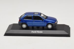 Ford Fiesta Mk4 Bleu Métallisé Maxichamps 1:43 940085061 Diecast