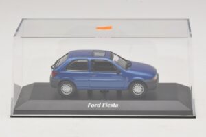 Ford Fiesta Mk4 Bleu Métallisé Maxichamps 1:43 940085061 Métal — image 4 sur 5