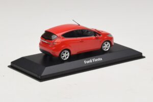 Ford Fiesta Mk7 Rouge Maxichamps 1:43 940088000 Diecast — image 2 sur 5